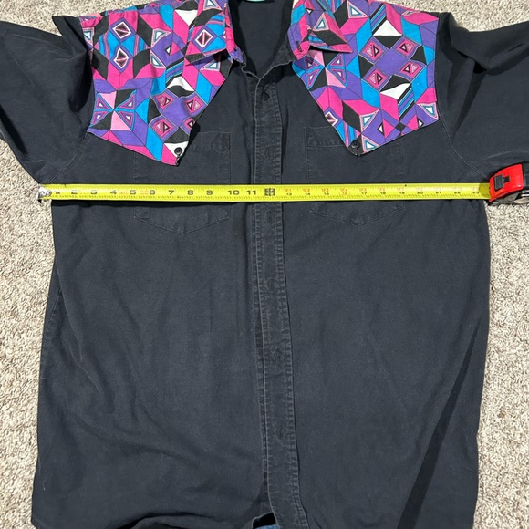 Vintage Western Signatures‎ by Eds West Black Button-Up with Bold Southwestern - Picture 4 of 4